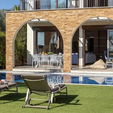 Villa Seafront Ionion H5 Ayía Nápa