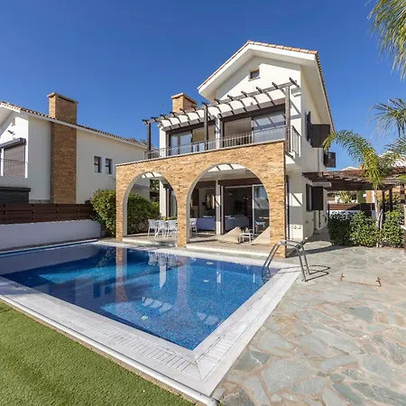 Villa Seafront Ionion H5 Ayía Nápa