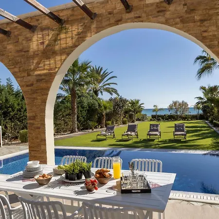 Villa Seafront Ionion H5 Ayía Nápa