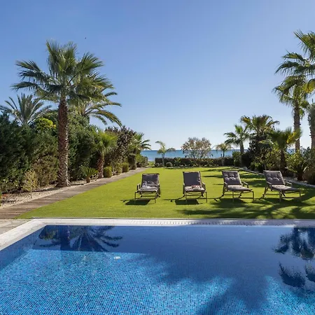 Villa Seafront Ionion H5 *