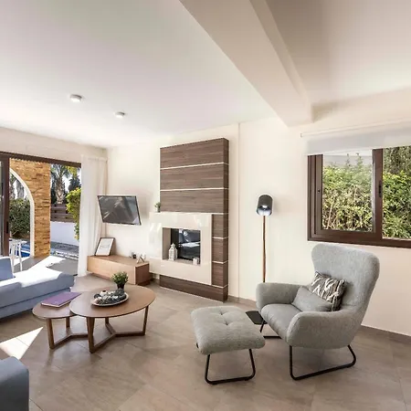 Seafront Ionion H5 Villa *