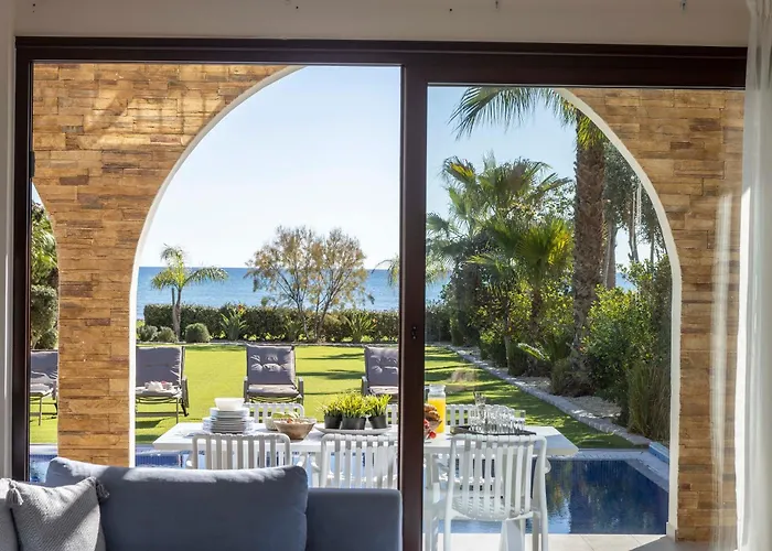 Seafront Ionion H5 Villa