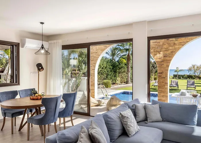 Seafront Ionion H5 Villa *