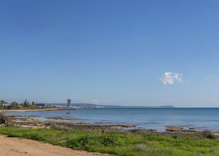 Villa Seafront Ionion H5 *